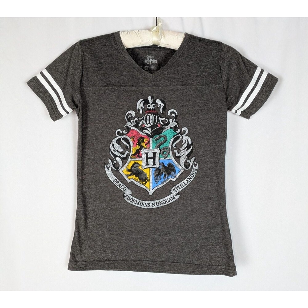 Harry Potter Universal Studios Tshirt S Women's Gray Hogwarts Crest Short Sleeve